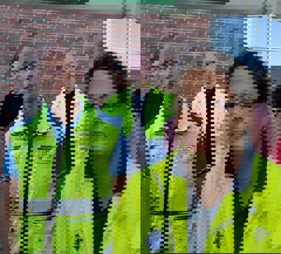 Fremmødte medarbejdere Mange medarbejdere var mødt frem til åbningen  af den nye vagtcentral i Odense. Det var det  første skridt i oprustningen af det præhospitale  område, hvor intensionen på sigt også er at få  sundhedsfaglig personale til at tage imod 112-opkald.