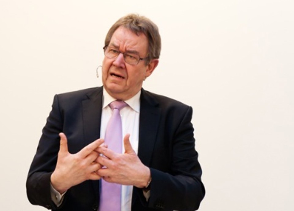 Poul Nyrup havde store roser til overs for arbejdet med åbenhed og borgerinddragelse, som Region Syddanmark har iværksat, og han opfordrede de øvrige regioner til at tage bolden op også. Foto: Jørgen Diswal