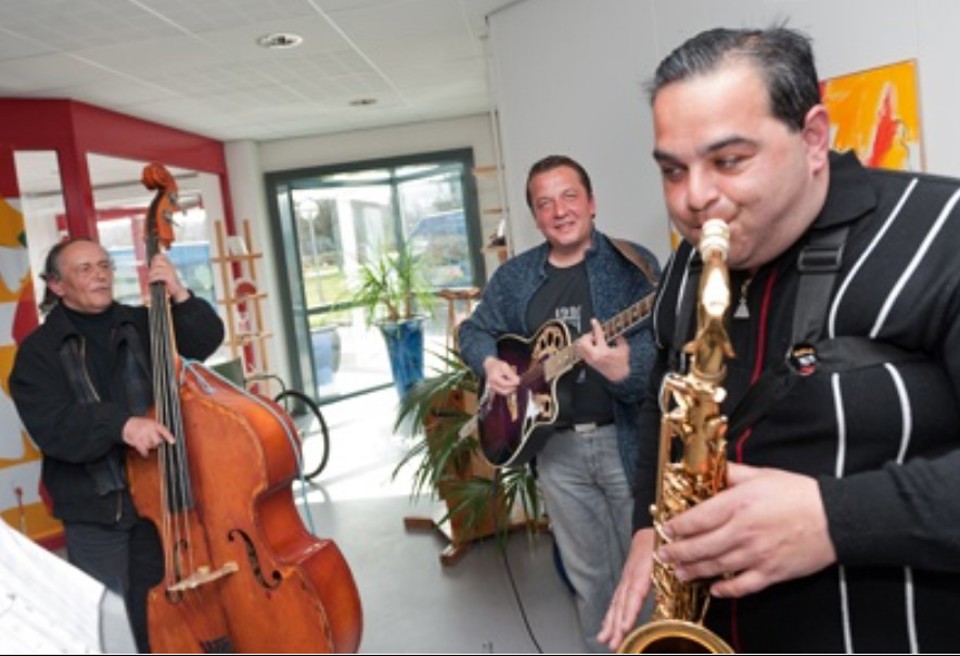 ... alt sammen til tonerne fra polske ’Stefan Music’.