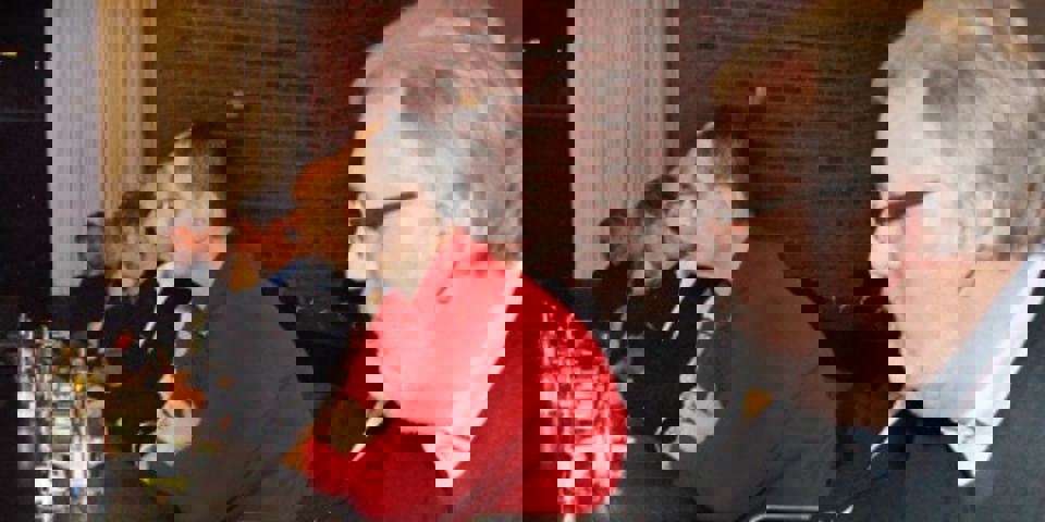 De potentielle kandidater sætter sig ind i regionsrådsarbejdet.