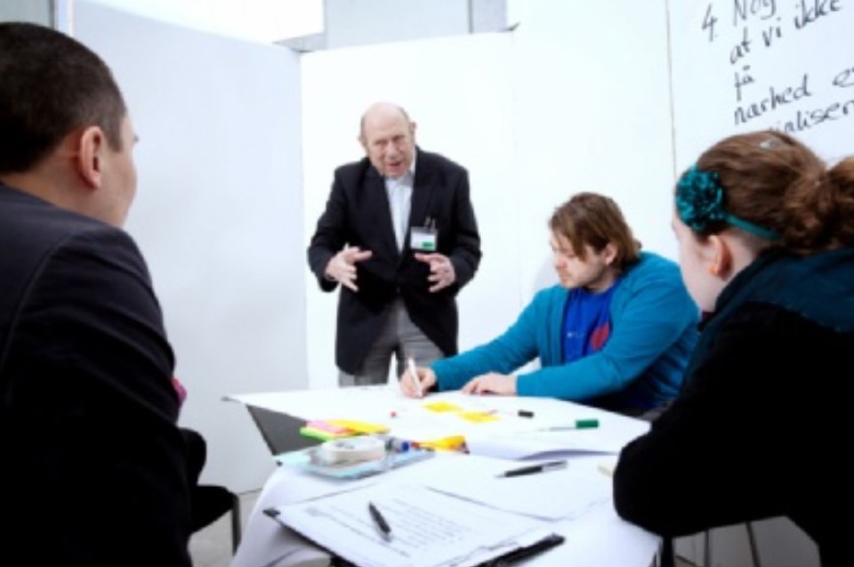 Forud for topmødet har Sundhedskaravanen været på tur - bl.a. på Innovationscenteret i Odense. Her kom studerende med idéer til politikerne om, hvordan man kan indrette sundhedsvæsenet. Foto: Jesper Balleby.