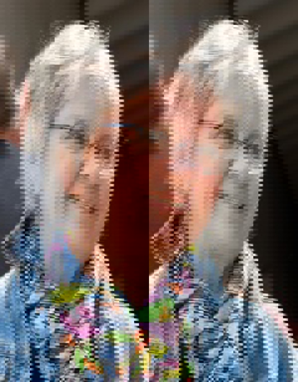 Tove Noesgaard, forstander på Æblehaven:  - Jeg glæder mig til, at mange års usikkerhed vil være overstået, at der ikke længere er byggeri på dagsordenen. Og så glæder jeg mig til at få guidet beboerne ind i deres bolig og i alt det nye.