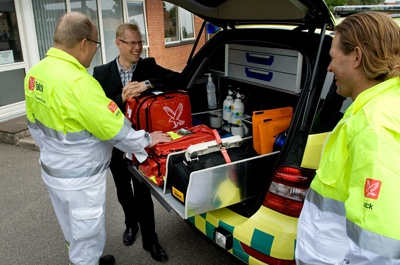 Akutbil vises frem Fremvisning af akutbil.