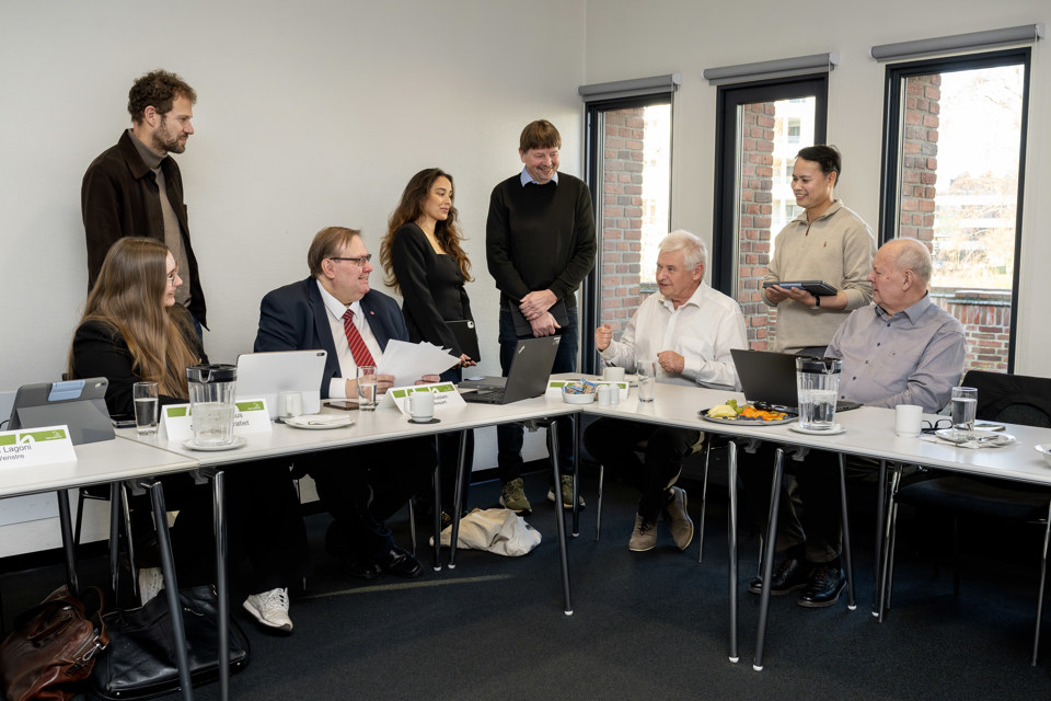 Arbejdsbillede med medlemmer af Region Syddanmarks Udvalg for Miljø, Mobilitet og Uddannelse 