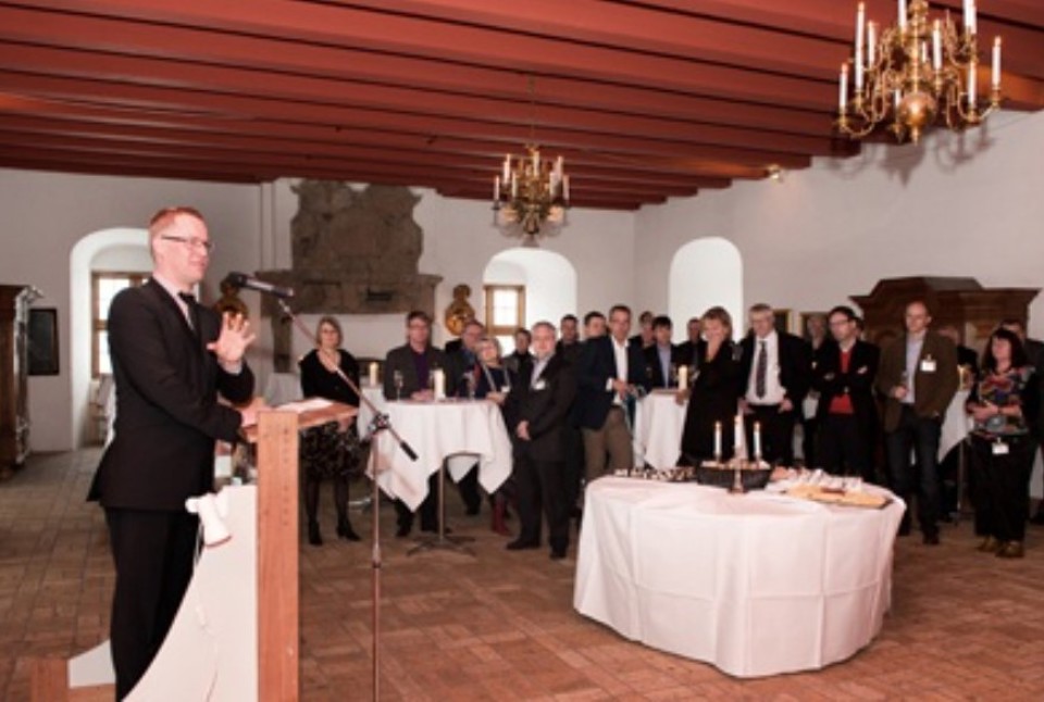 Vi må stå sammen her i regionen, og vi skal turde holde fast i vores  satsninger. Vi skal turde stræbe efter en lys fremtid, for når sam- arbejde lykkes, giver det tiltro til fremtiden, sagde Carl Holst.