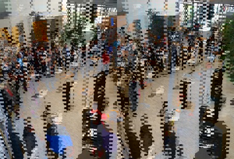 Fint fremmøde til Sydvestjysk Sygehus' 100 års fødselsdag Receptionen foregik i forhallen på Sydvestjysk Sygehus i Esbjerg.