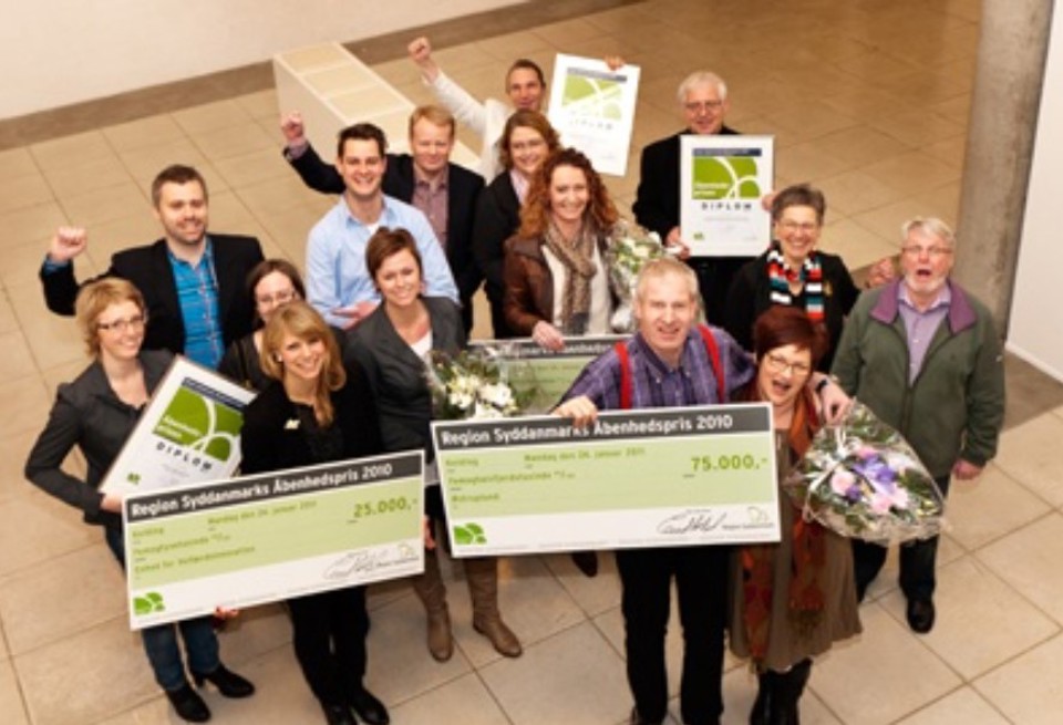 Tre glade vindere af Åbenhedsprisen 2010. Foto: Jørgen Diswal