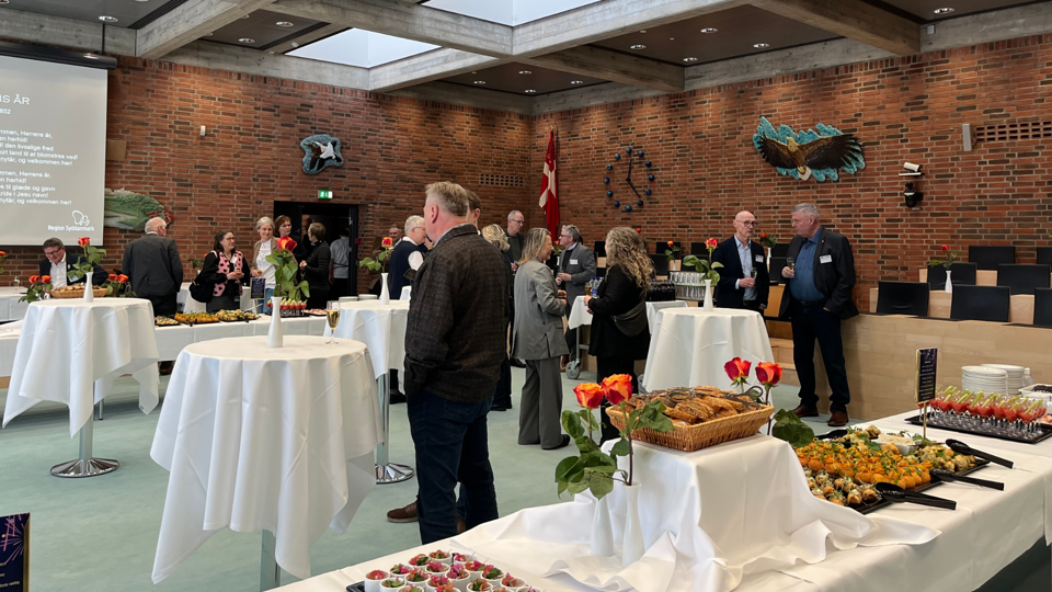 Gæster i regionsrådssalen til nytårskur