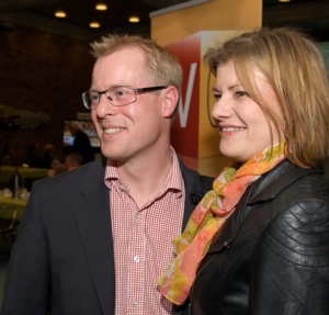 Carl Holst og Lone Holst Carl Holst og Lone Holst ankommer til Vejle.  Foto: Jørgen Diswal