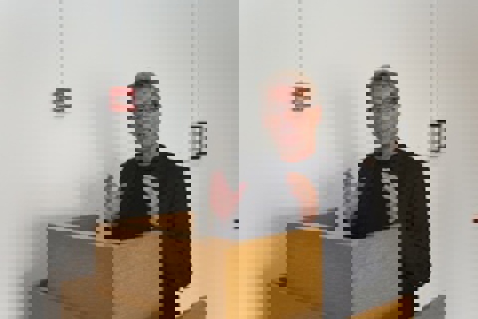 Formand for Region Syddanmarks akutudvalg Poul Erik Svendsen (S) bød den nye skadestuefunktion i Sønderborg velkommen. Foto: Jakob Fynsk.