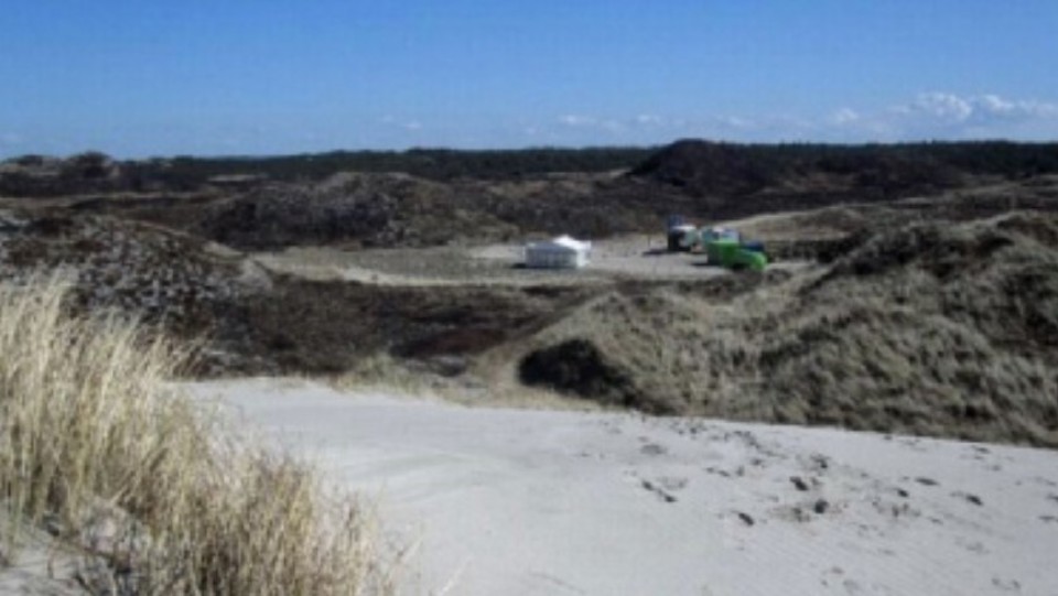 Udvalget for Regional Udvikling var i Kærgård Plantage mandag 4. april 2011, hvor der blev orienteret om graden af forurening i alle seks gruber. Foto: William Jensen