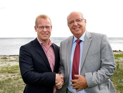 Regionsrådsformand i Region Syddanmark Carl Holst (V) og regionsrådsformanden for Region Sjælland Steen Bach Nielsen (S) har indgået en aftale på tværs af Storebælt. Fotos: Jørgen Diswal