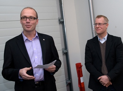 Kolding Kommunes nye borgmester, Jørn Pedersen (V), som også  var mødt frem til sygehuset, var glad for Region Syddanmarks nye  tiltag. - Borgerne i Kolding Kommune skal kunne føle sig sikre og  trygge, og her er lægebilen et vigtigt element, sagde borgmesteren.