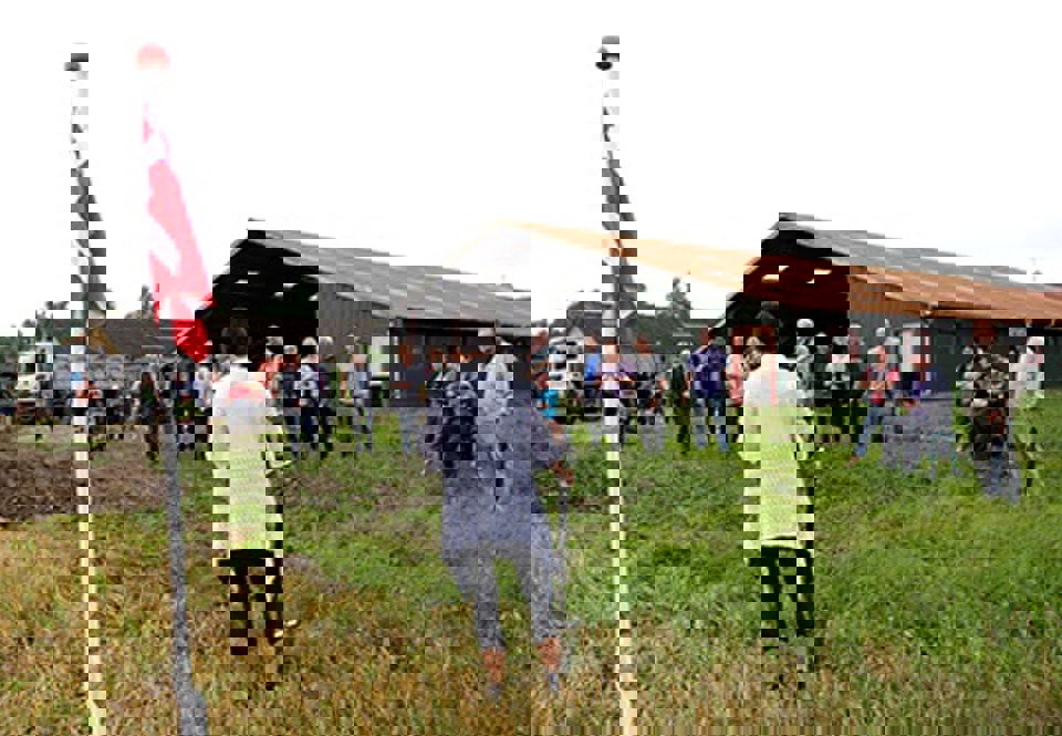 Souschef Marianne Henriksen fra Kingstrup bo- og beskæftigelsestilbud byder velkommen. Fotos: Jørgen Diswal