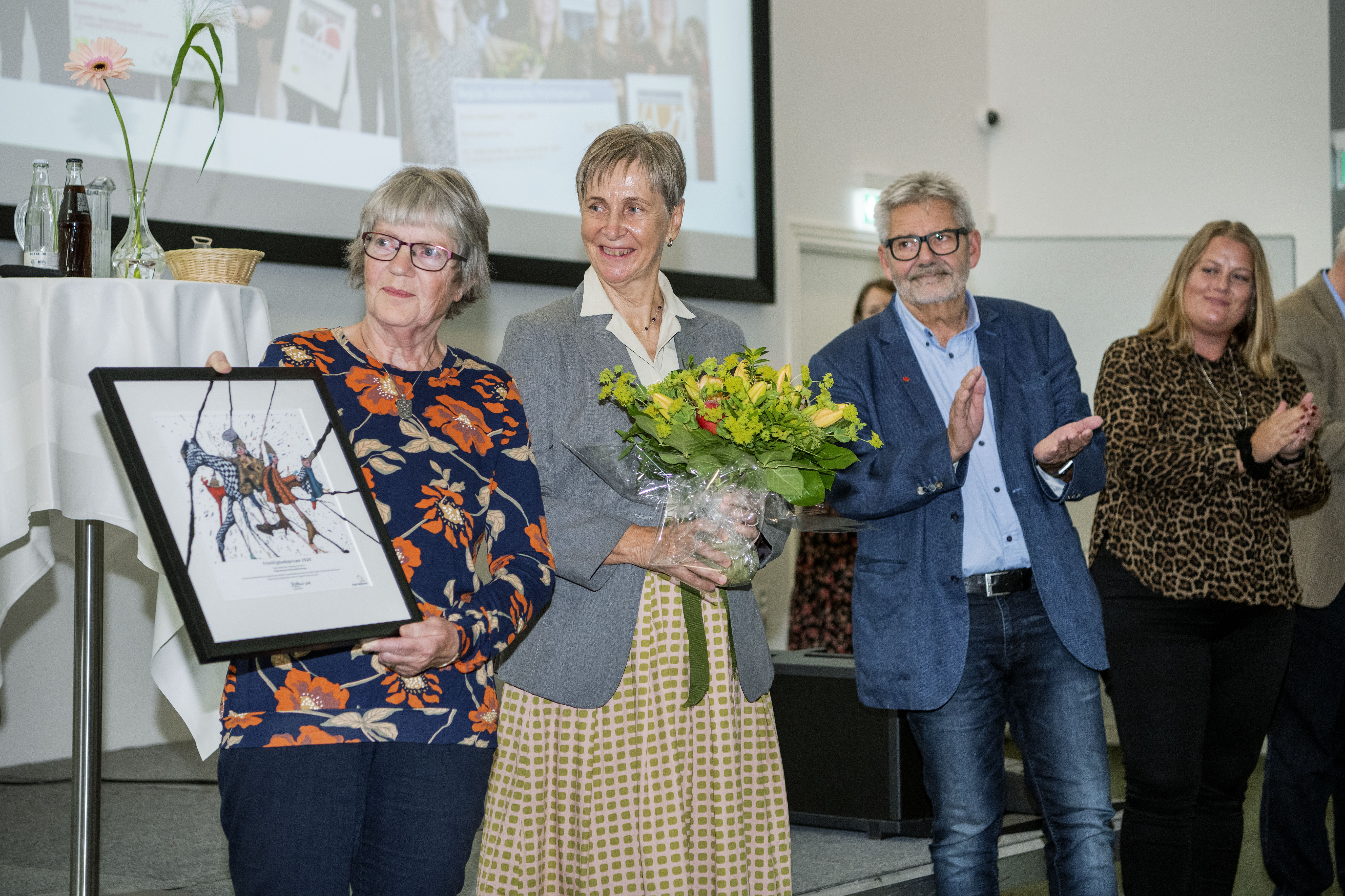 Overrækkelse af sidepris til Akutgruppe Strynø